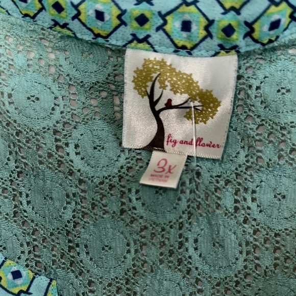 Bohemian Patterned Women's Top - Picture 3 of 5